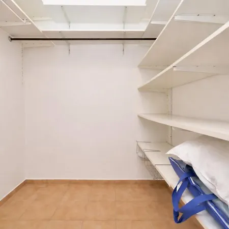 Modern 3-room Near The Swimming Pool, 10 Minutes To The Center * Bratislava